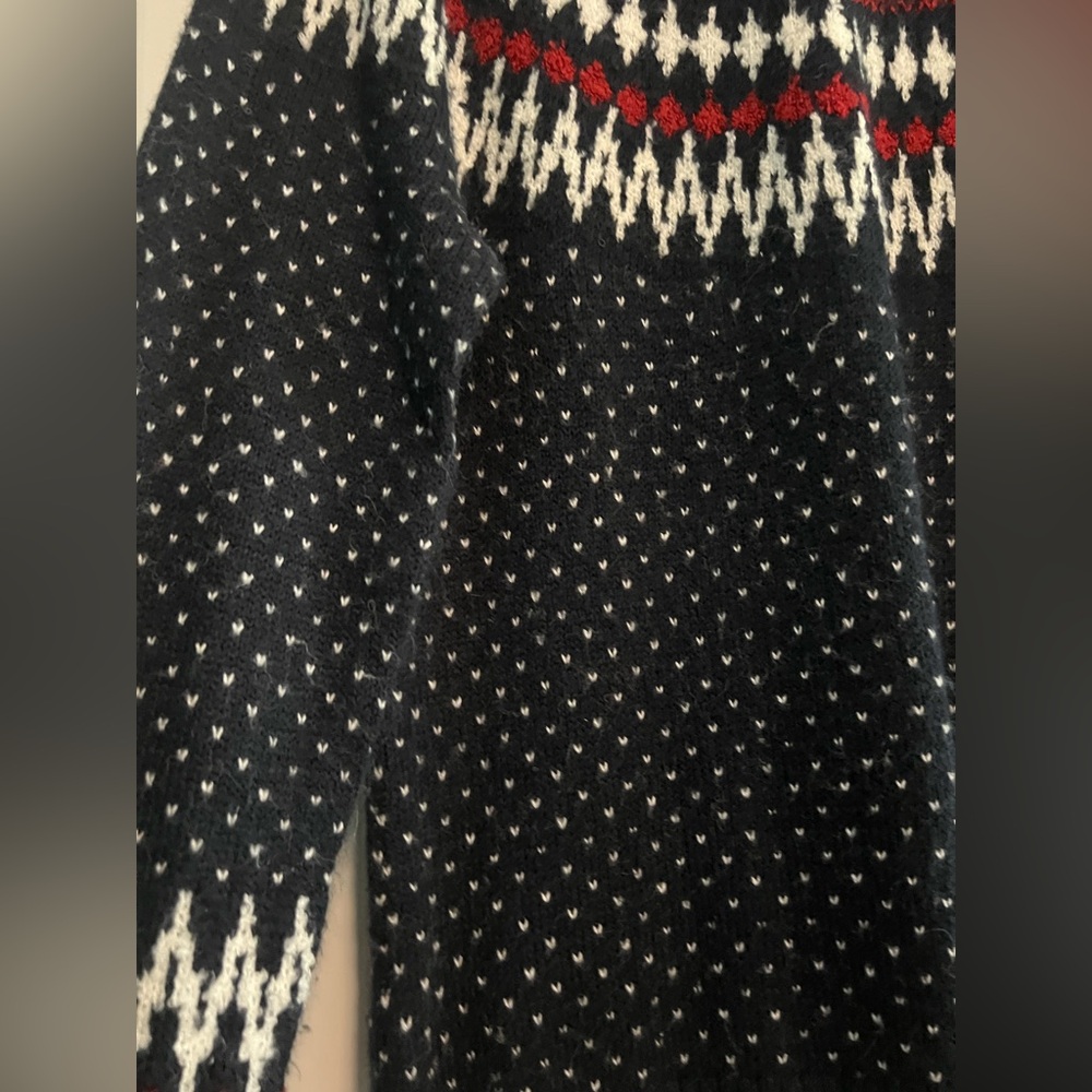 Women’s Eddie Bauer Navy, Red, and White Fair Isle Knit Sweater - Picture 3 of 5